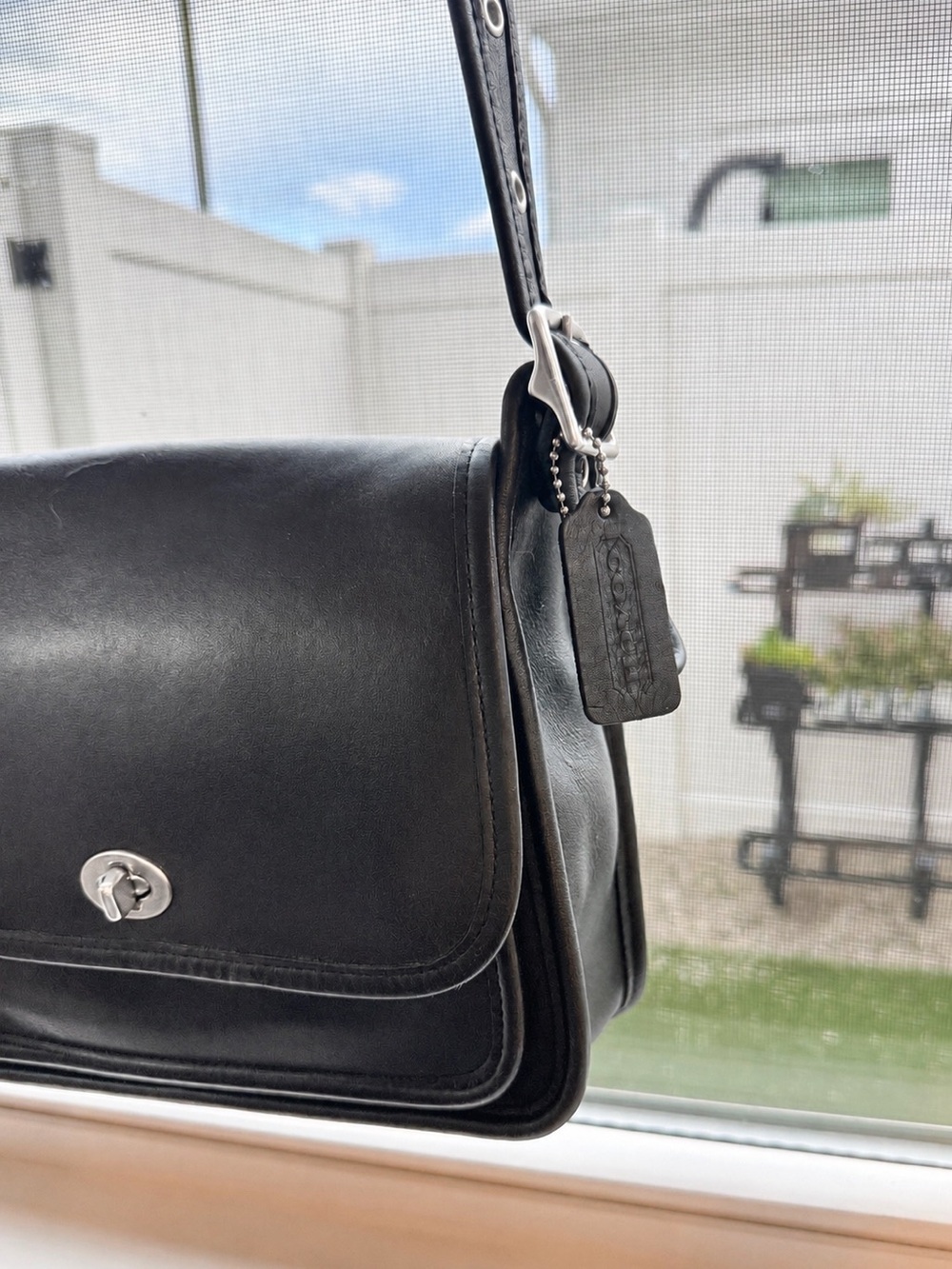 Vintage Coach Rambler’s Legacy 9061 Black Leather Shoulder Bag Made in USA